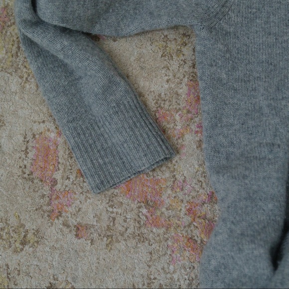 James Perse Oversized Cashmere Sweater in Grey - Picture 4 of 5